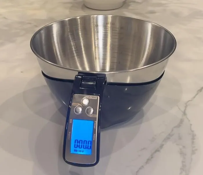 Your Ancestors May Have Measured With Their Hearts But A <a Style="Display:inline;" Href="Https://Www.amazon.com/Fradel-Digital-Kitchen-Scale-Bowl/Dp/B07w3kxzr9?ie=utf8&th=1&linkcode=ll1&tag=bpdog-20&linkid=22d8fa5e025442edd0cb29ce61b26601&language=en_us&ref_=as_li_ss_tl" Target="_blank">  <span Style="Font: Inherit; Color: #d74b1f;"> Digital Food Scale Bowl </Span> Is Here To Save Your Baking From That Kind Of Chaos