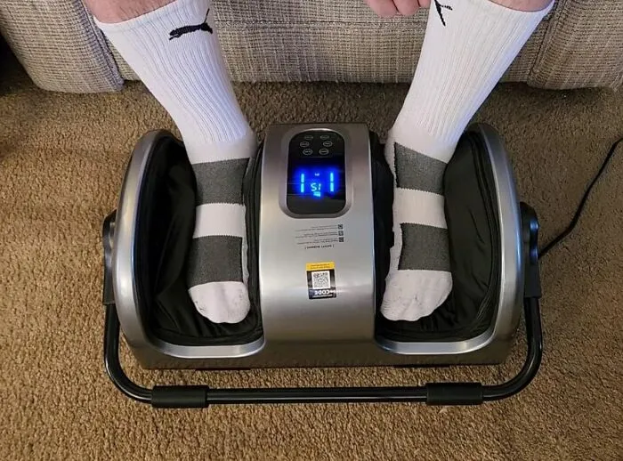 You Can Finally Fire Your Significant Other From Their Unpaid Job As Your Personal Foot Rubber Thanks To A <a Style="Display:inline;" Href="Https://Www.amazon.com/Tisscare-Shiatsu-Foot-Massager-Heat/Dp/B08r1kjnqg?ie=utf8&th=1&linkcode=ll1&tag=bpdog-20&linkid=164f11f3a71e4081d327333e59720b25&language=en_us&ref_=as_li_ss_tl" Target="_blank">  <span Style="Font: Inherit; Color: #d74b1f;"> Shiatsu Foot Massager With Heat </Span>