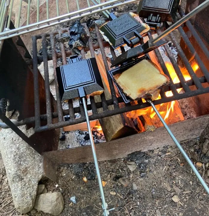 S'mores Have Officially Been Put On Notice By The Cheesy Goodness Of A <a Style="Display:inline;" Href="Https://Www.amazon.com/Coghlans-Cast-Iron-Camp-Cooker/Dp/B000j4u4jy?ie=utf8&th=1&linkcode=ll1&tag=bprooster-20&linkid=3090f91346ece008d729568df3f521c0&language=en_us&ref_=as_li_ss_tl" Target="_blank">  <span Style="Font: Inherit; Color: #d74b1f;"> Cast Iron Toastie Maker For The Fire </Span>