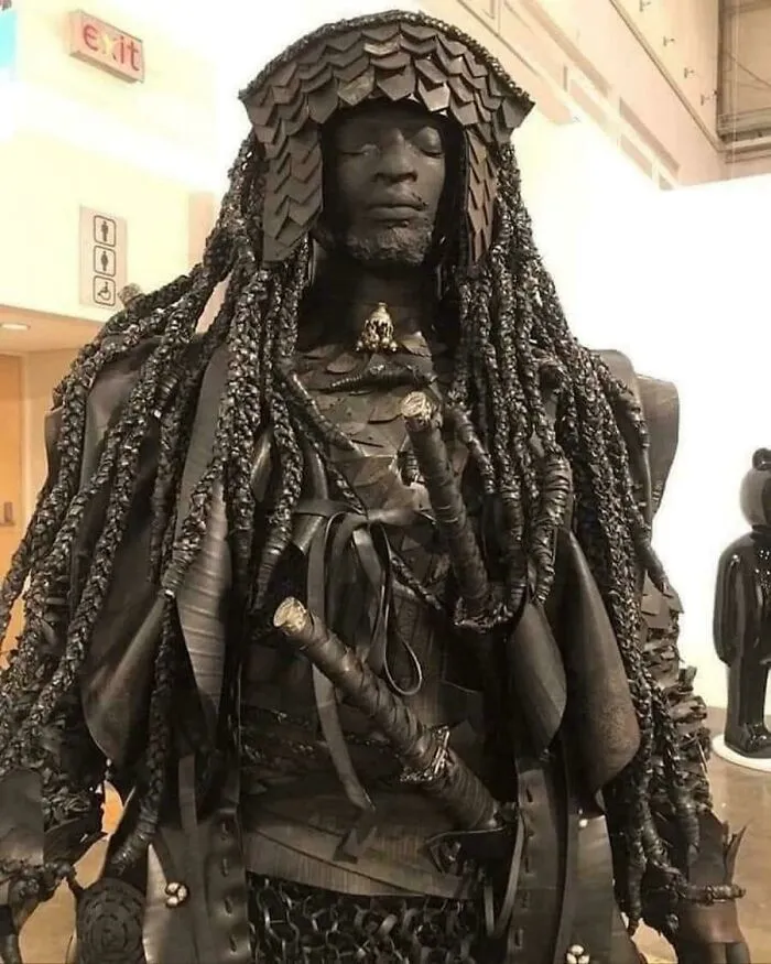 Una estatua de Yasuke, un esclavo africano que llegó a Japón en 1579 y se convirtió en el primer samurái negro.