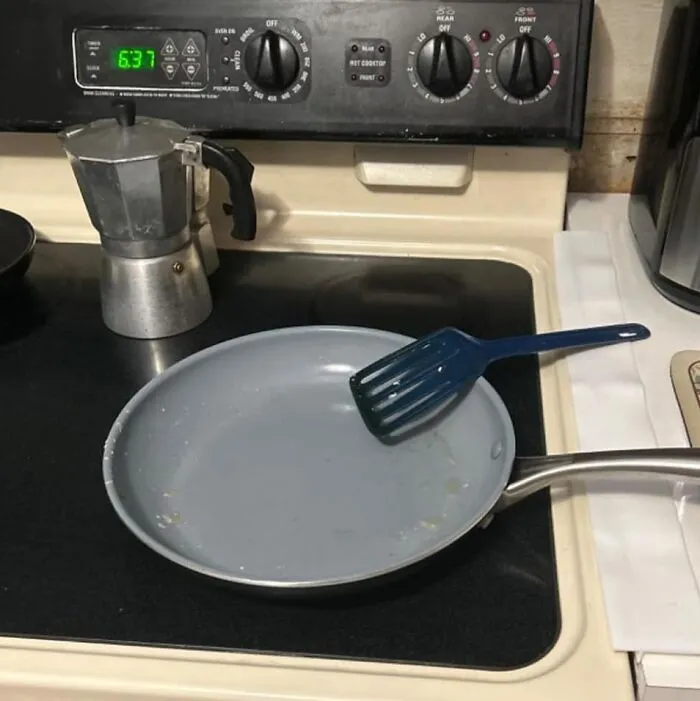 He Sad, Frantic Scraping Of A Single Fried Egg Is Now A Thing Of The Past With The Ridiculously Slick <a Style="Display:inline;" Href="Https://Www.amazon.com/Greenpan-Nonstick-Stainless-Pfas-Free-Dishwasher/Dp/B09gtn6bn1?ie=utf8&th=1&linkcode=ll1&tag=bpmammoth-20&linkid=ae7ca92be1cd1a7539d537cdec1681c8&language=en_us&ref_=as_li_ss_tl" Target="_blank">  <span Style="Font: Inherit; Color: #d74b1f;"> Greenpan Skillit </Span>