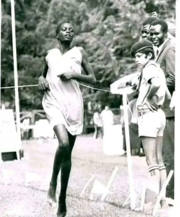 Sabrina Chebichi, atleta keniana que ganó un maratón en 1973 descalza y con vestido