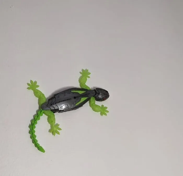 The Age-Old Question Of Whether A Lizard Can Scale Your Wall Now Has A Definitive, Robotic Answer With The <a Style="Display:inline;" Href="Https://Www.amazon.com/Hex-Bots-Crawler-Rechargeable-Control/Dp/B0csfpl6jn?ie=utf8&linkcode=ll1&tag=bphorse-20&linkid=29cfc6cb9b36f800621335fa49309166&language=en_us&ref_=as_li_ss_tl" Target="_blank">  <span Style="Font: Inherit; Color: #d74b1f;"> Hex Bots Wall Crawler Gecko </Span>