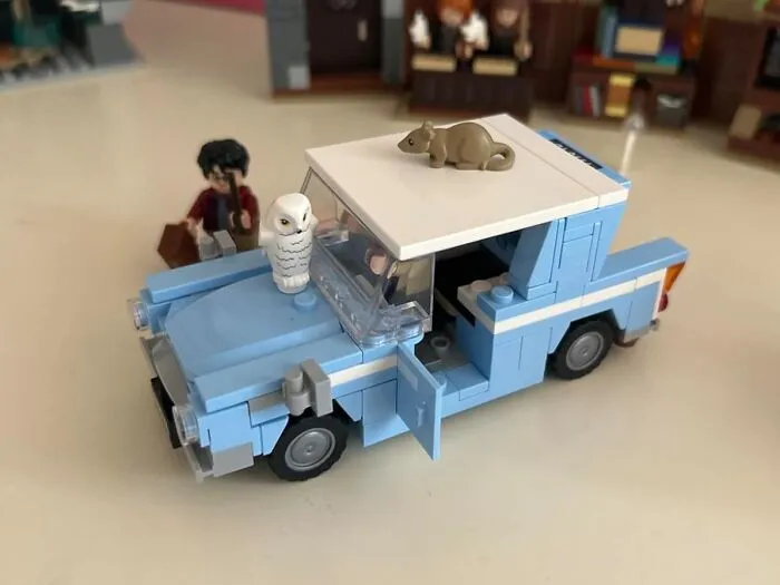The Only Legitimate Excuse To Still Be Playing With Legos As An Adult Is This Incredibly Cool <a Style="Display:inline;" Href="Https://Www.amazon.com/LEGO-Buildable-Minifigures-Fantasy-Playset/Dp/B0cgy3qd8v?ie=utf8&linkcode=ll1&tag=bphorse-20&linkid=90166d5e2575fe591150e1cc0b67a8e8&language=en_us&ref_=as_li_ss_tl" Target="_blank">  <span Style="Font: Inherit; Color: #d74b1f;"> LEGO Harry Potter Flying Ford Anglia </Span> Set