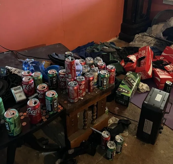 "My brother in law is living with us, this is his room"-<span Style="Font:inherit;color:#808080"> 6Emo6Witch6</Span>