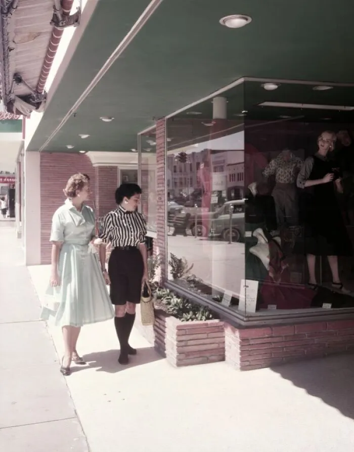 Window Shopping In Hollywood