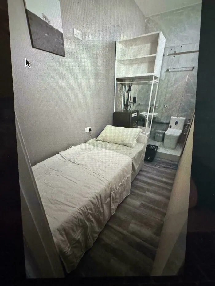 Dubai Partition Room For Rent $1,000 Month