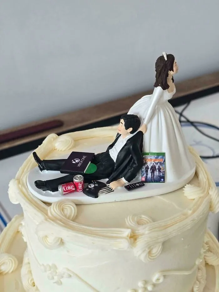 Mi amigo es fotógrafo de bodas. Todos piensan que esto es tierno. Yo lo encuentro asqueroso.
