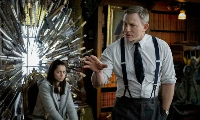 In Knives Out (2019) The Twists Are Repetitive And Predictable. This Is Because I’ve Seen The Movie Before