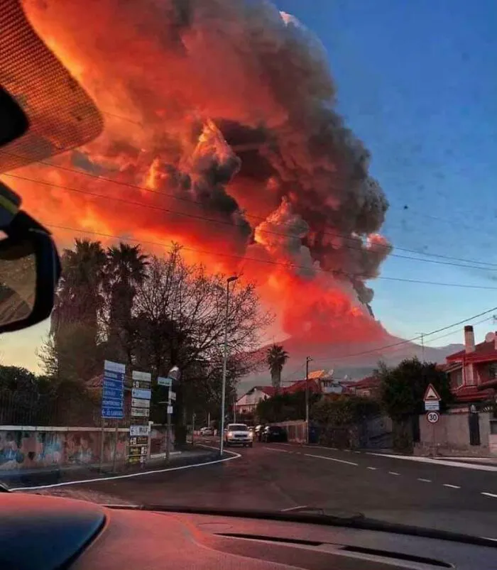 Monte Etna en Italia, el 16 de Febrero de 2021
