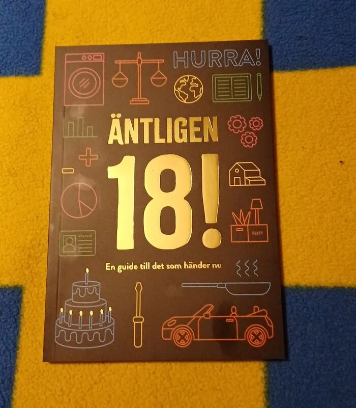 Cuando cumples 18 años en Suecia, obtienes esta guía sobre cómo ser adulto.