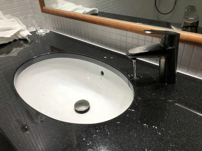 El lavabo de mi habitación de hotel (Helsinki)