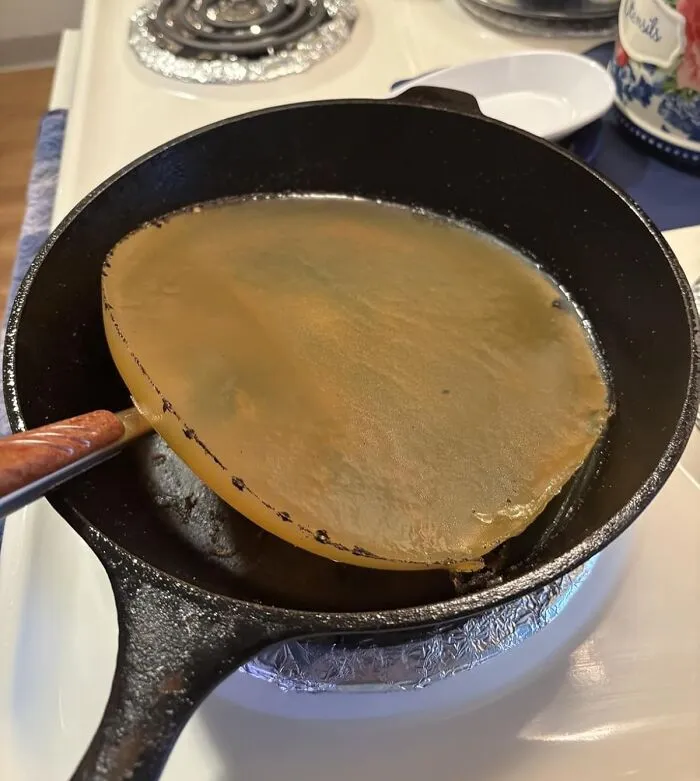 You Can Now Toss Out Your Used Cooking Oil Without Clogging Your Sink Or Making A Greasy Mess With Some <a Style="Display:inline;" Href="Https://Www.amazon.com/Fryaway-Df413/Dp/B09crn1mm1?ie=utf8&th=1&linkcode=ll1&tag=bpemu-20&linkid=a0a3b75377f595f1cc2edb1dcf7011d5&language=en_us&ref_=as_li_ss_tl" Target="_blank">  <span Style="Font: Inherit; Color: #d74b1f;"> Fryaway Cooking Oil Solidifier</Span>
