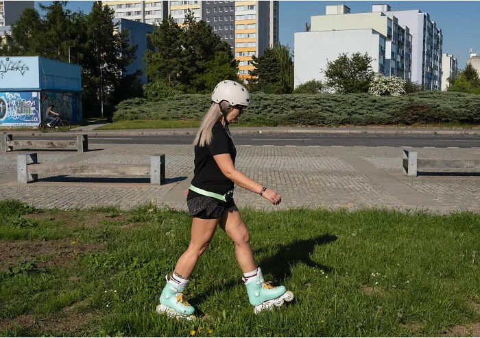 50 Funny Accidental Images That Were Taken At The Right Time And Place By This Street Photographer (New Pics)
