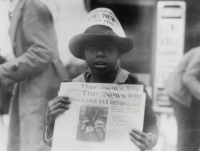 African Amercian Newspaper Boy, 1921