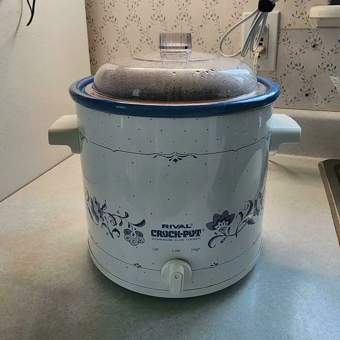 Got This Crockpot For A Wedding Gift In 1997. My Marriage Didn't Last, But The Crockpot Is Still Going Strong - And It Has Never Cheated On Me! 😆