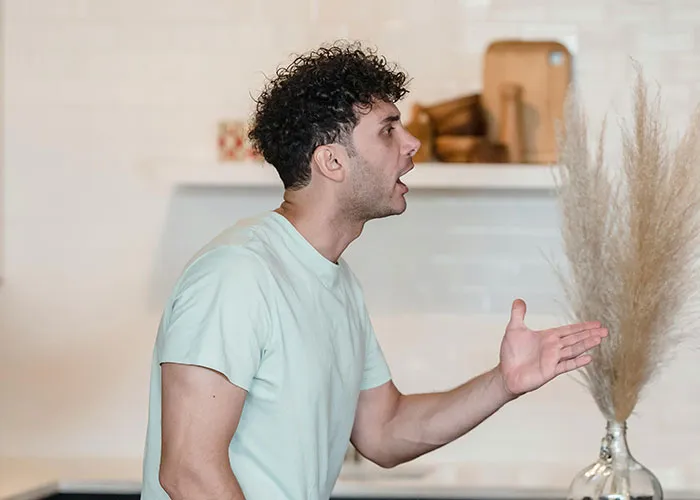 "I Just Laughed And Walked Out": 40 Stories Of Cheaters Getting Caught In The Act