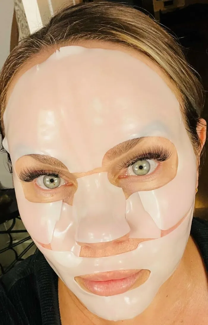 Your Skin Is About To Work The Night Shift So You Don't Have To With A Little Help From A <a Style="Display:inline;" Href="Https://Www.amazon.com/Sungboon-Editor-Overnight-Hyaluronic-Moisturizing/Dp/B0d53x4p6k?ie=utf8&th=1&linkcode=ll1&tag=bplobster-20&linkid=1764f2a85603313609b405e72e480c03&language=en_us&ref_=as_li_ss_tl" Target="_blank">  <span Style="Font: Inherit; Color: #d74b1f;"> Deep Collagen Hyalu-B5 Overnight Mask </Span>