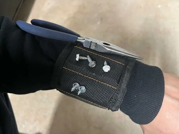 Your Mouth's Side Hustle As A Screw Holder Is Officially Over Thanks To A <a Style="Display:inline;" Href="Https://Www.amazon.com/Magnetic-Tool-Bracelet-Men/Dp/B01hrcu3sw?ie=utf8&th=1&linkcode=ll1&tag=bptoucan-20&linkid=1bc67c60c2069333556f8c78e99adcc2&language=en_us&ref_=as_li_ss_tl" Target="_blank"> <span Style="Font: Inherit; Color: #d74b1f;"> Magnetic Wristband </Span>