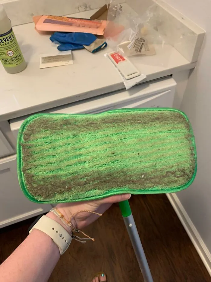  The Crippling Guilt Of Throwing Away Single-Use Cleaning Pads Every Week Can Finally Be Alleviated By Switching To <a Style="Display:inline;" Href="Https://Www.amazon.com/Swiffer-Wet-Pads-Reusable-Mop-Pads/Dp/B087v8jhsd?ie=utf8&linkcode=ll1&tag=bppanda-20&linkid=97d5968b1bd9d900cb88469a21764a74&language=en_us&ref_=as_li_ss_tl" Target="_blank">  <span Style="Font: Inherit; Color: #d74b1f;"> Reusable Swiffer Pads </Span>