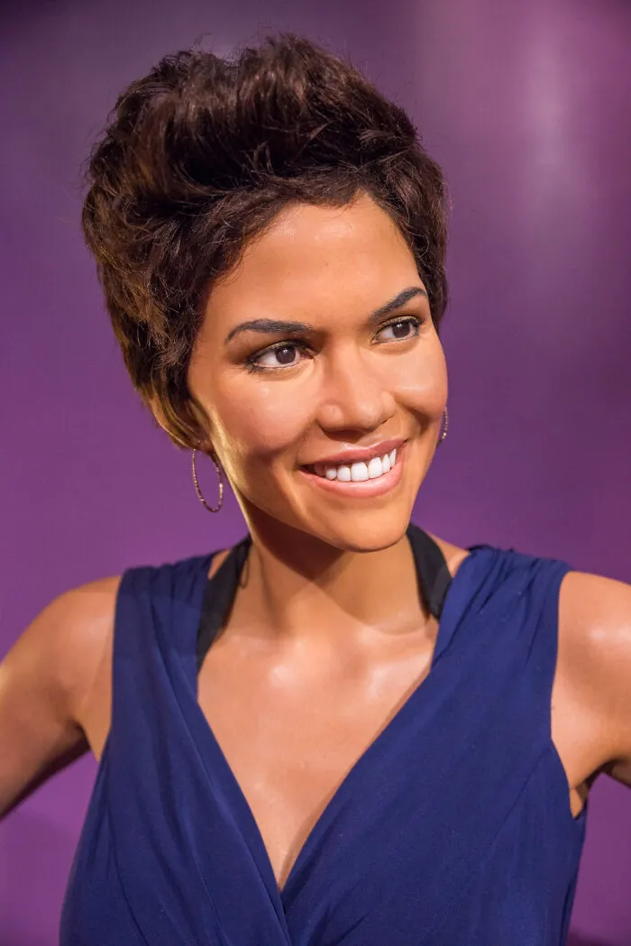 Celebrity Portrait #7380
