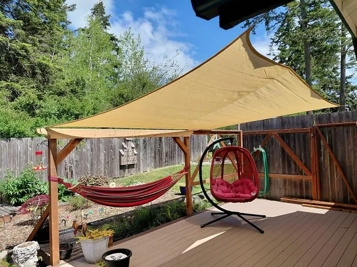 A <a Style="Display:inline;" Href="Https://Www.amazon.com/Sunny-Guard-Rectangle-Outdoor-Garden/Dp/B07h76bzw8?ie=utf8&th=1&linkcode=ll1&tag=bpsquid-20&linkid=1bbc474a1872c937a467be5d916cd9de&language=en_us&ref_=as_li_ss_tl" Target="_blank">  <span Style="Font: Inherit; Color: #d74b1f;"> Custom Sized UV Blocking Patio Shade </Span> Lets You Tell The Sun "You Can't Sit With Us" On Your Own Patio