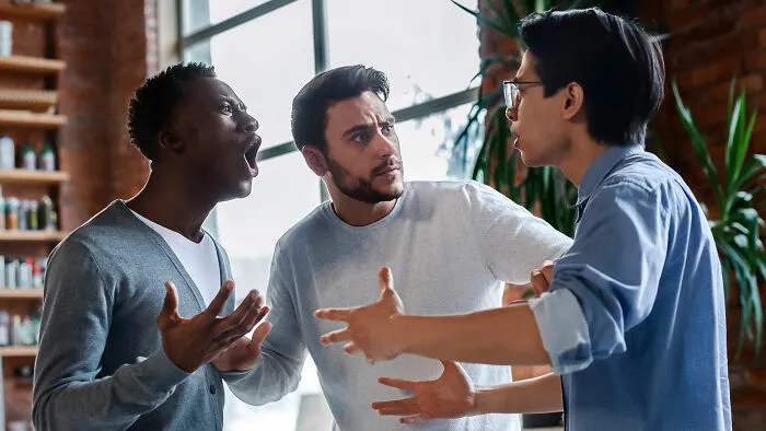 30 Things That Are Normal For Men, But Women Don’t Do