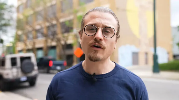 30 YouTubers That Fell Off So Badly Even Their Year Long Fans Left Them