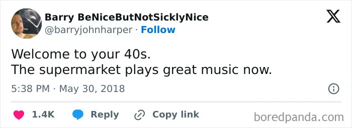50 Things People In Their 40s Do That Make Absolutely Zero Sense To Anyone Younger (New Pics)
