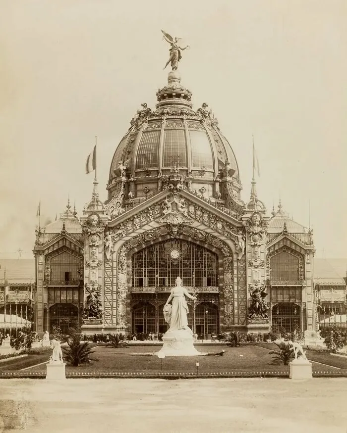 Central Dome, 1889 Exposition Universal, Paris.  Built For The 1889 World's Fair And Demolished Shortly After The Conclusion Of The Exposition