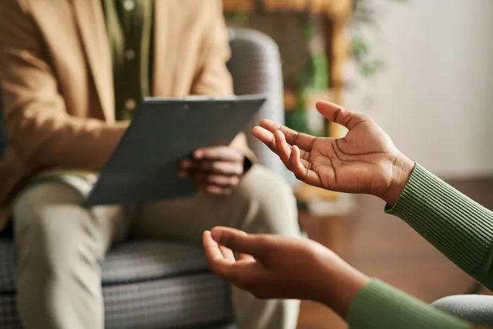 40 Therapists Reveal The Differences They’ve Observed Between Their Male And Female Clients