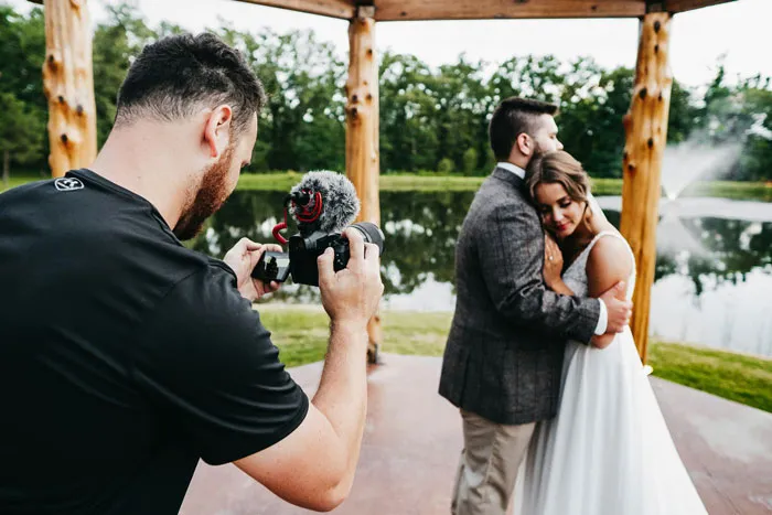 "What's Your Worst Experience As A Wedding Guest And What Made It A Bad Wedding?" (50 Answers)