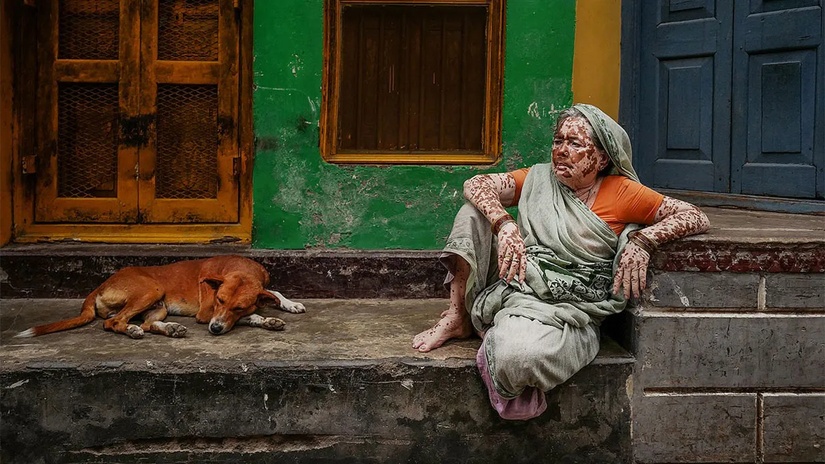 Photographer Spends 27 Years Documenting The Streets of India, And Here Are 100 Of His Best Shots