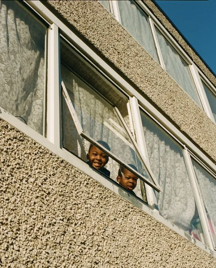 Honest Glimpses Of London Life By Photographer Nico Froehlich (25 Pics)