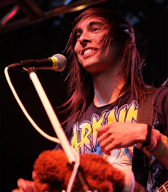 Vic Fuentes