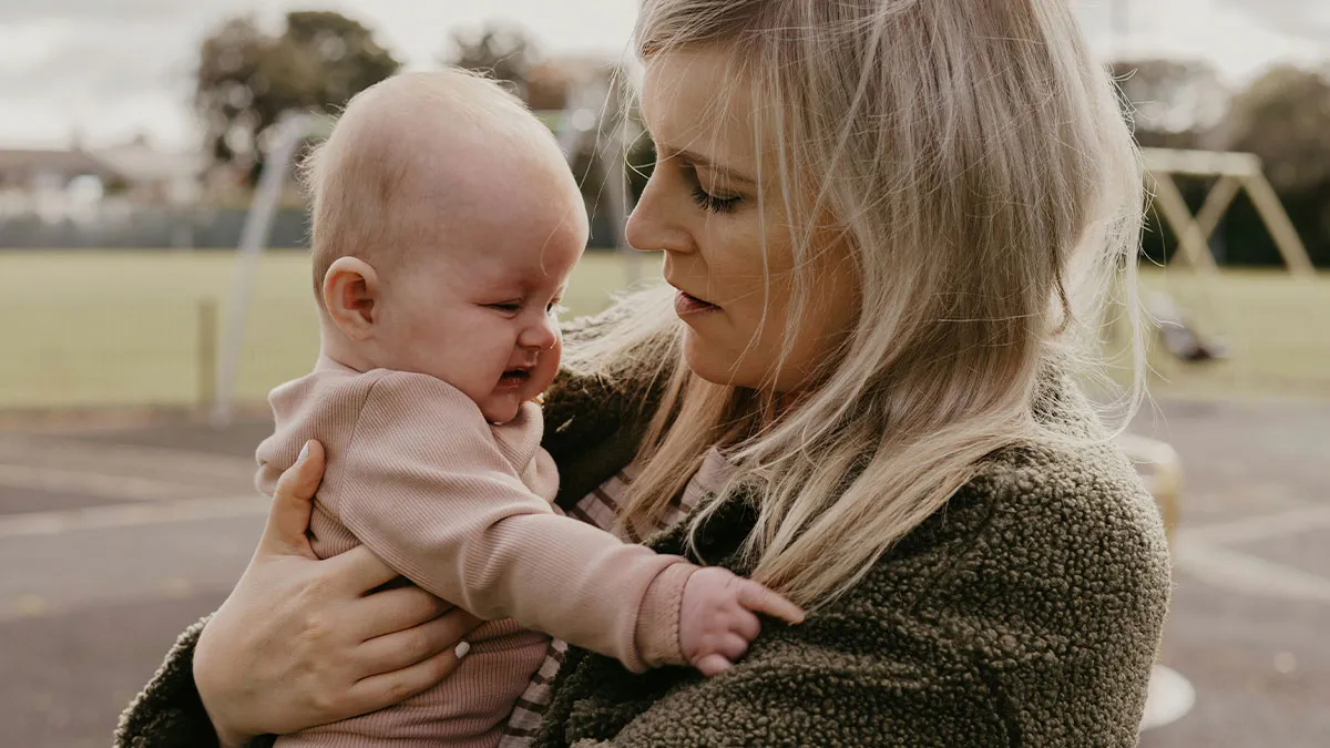 Man Tired Of Raising Baby Twins, Tells Wife He’s Going On A Solo Trip And She Flips Him Off