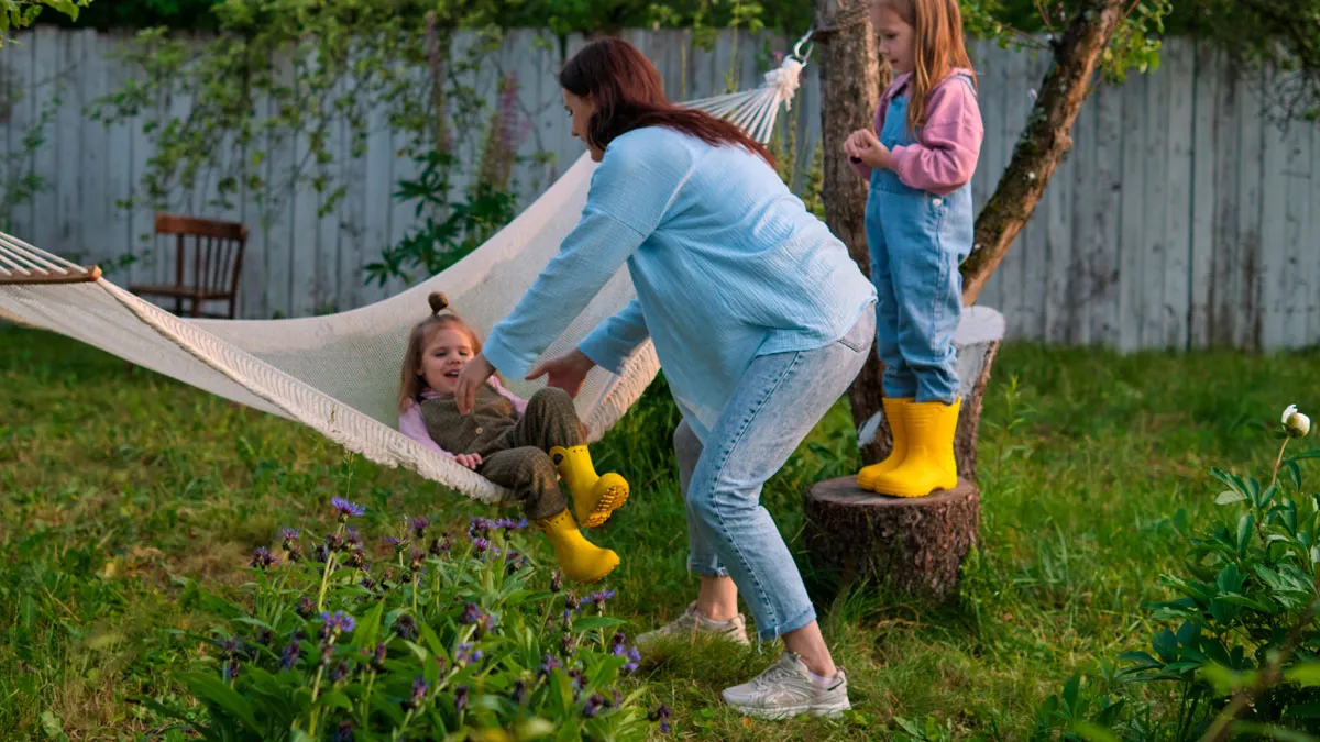 Woman Brings Wine And A Gift To A Party, Is Expected To Babysit Without Warning