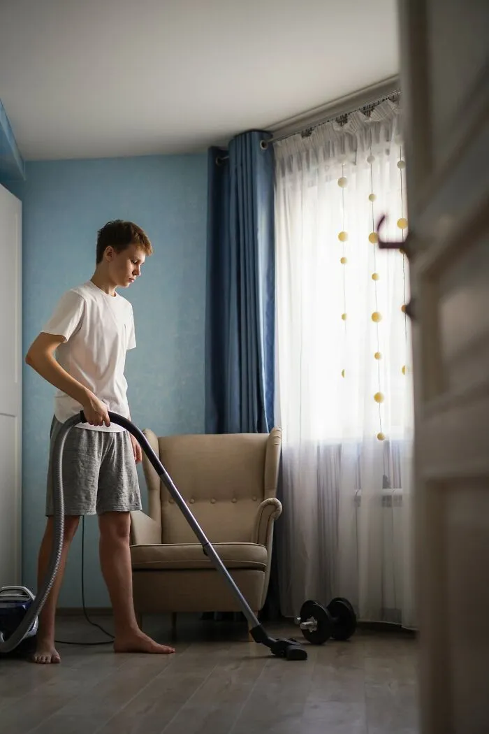 “That’s Torture”: 40 Children's Punishments That Only Showed How Unfit Their Parents Were