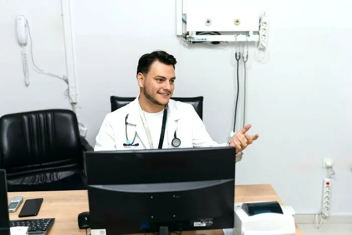 “Imagine The Smell”: 45 Weirdest Objects Doctors Had To Remove From Their Patients
