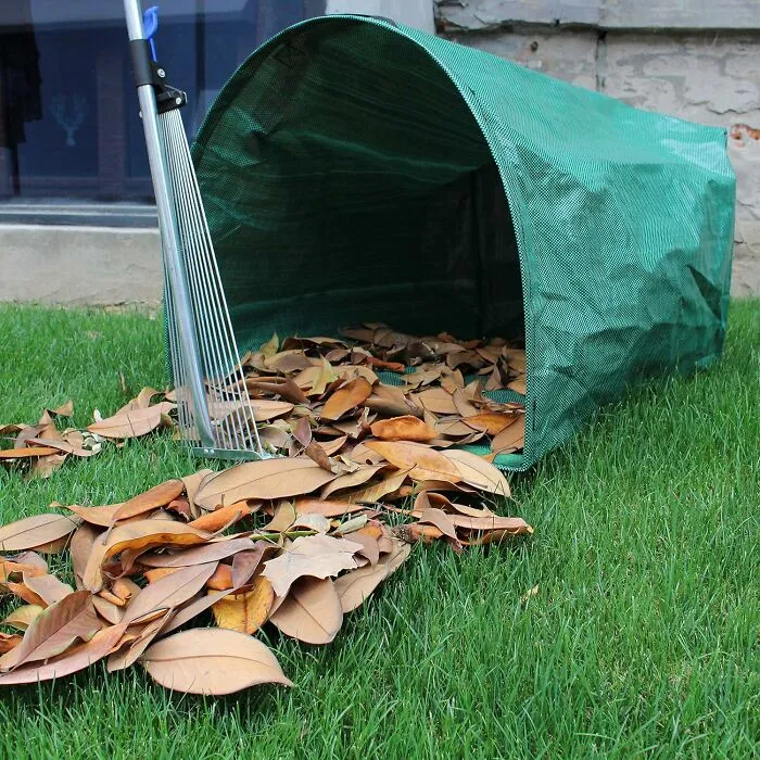 Your Yearly Battle With The Mountain Of Leaves In Your Yard Can Now Be Won With A Few Oversized, Pop-Up Assistants In The Form Of <a Style="Display:inline;" Href="Https://Www.amazon.com/Dp/B07jnh48pl?ascsubtag=7739418%2c7%2c31%2cd%2c0%2c0%2c0%2c1396%3a1%3b1338%3a1%2c51366224%2c0%2c0%2cgoogle&btn_ref=srctok-Ab9d6684a4b3fc1a&th=1&linkcode=ll1&tag=bpbird-20&linkid=99b2beef545ad73495fd127cd732462d&language=en_us&ref_=as_li_ss_tl" Target="_blank">  <span Style="Font: Inherit; Color: #d74b1f;"> Collapsible Garden Leaf Bags </Span>