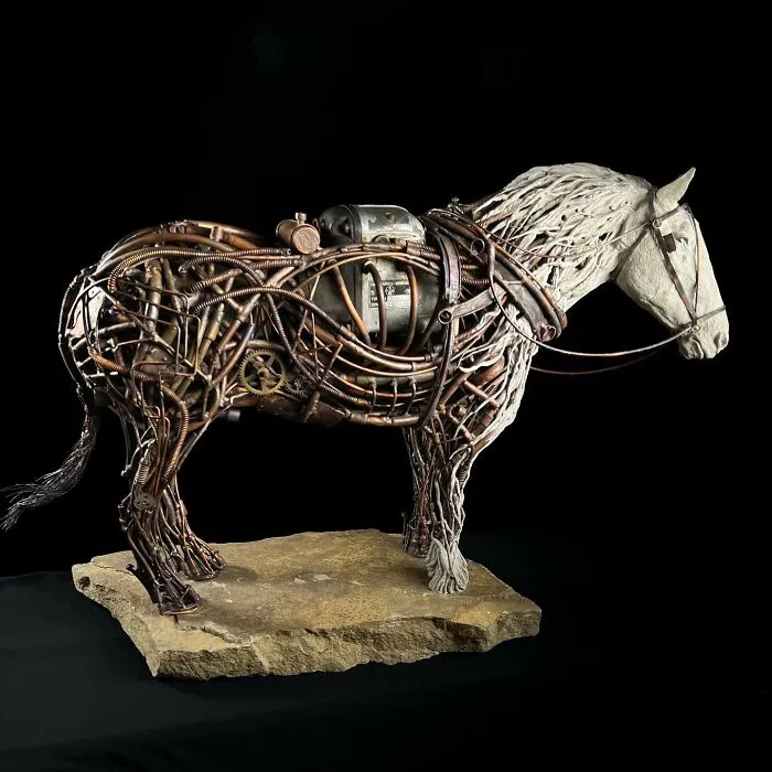 This Guy Makes Animal Sculptures From Junkyard Metal, And They're Hauntingly Beautiful (24 Pics)
