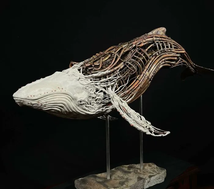 This Guy Makes Animal Sculptures From Junkyard Metal, And They're Hauntingly Beautiful (24 Pics)