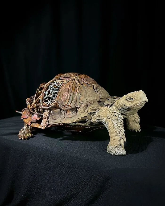 This Guy Makes Animal Sculptures From Junkyard Metal, And They're Hauntingly Beautiful (24 Pics)