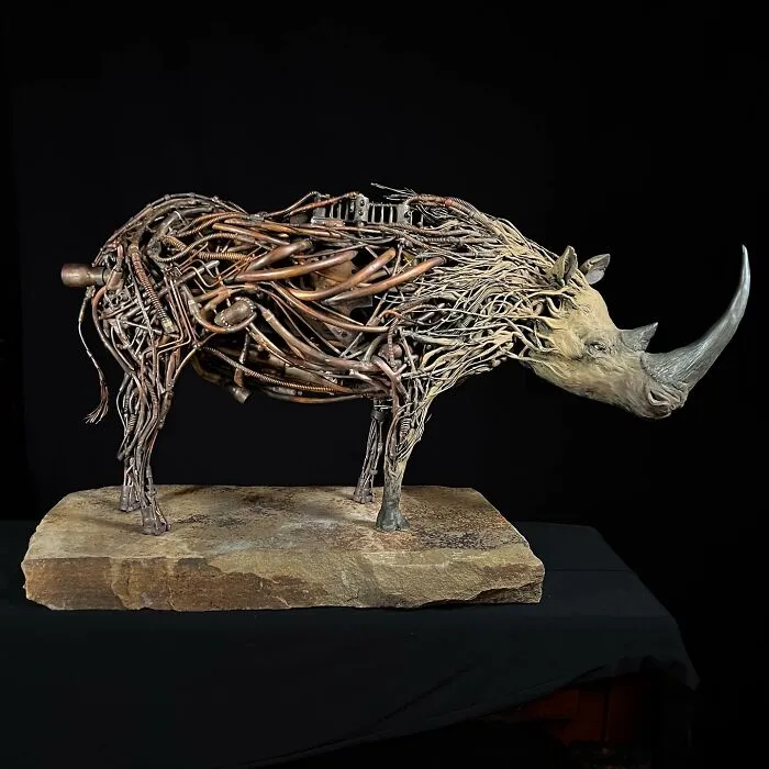 This Guy Makes Animal Sculptures From Junkyard Metal, And They're Hauntingly Beautiful (24 Pics)