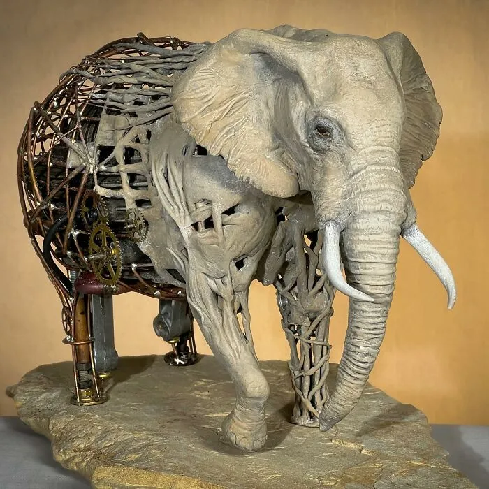 This Guy Makes Animal Sculptures From Junkyard Metal, And They're Hauntingly Beautiful (24 Pics)
