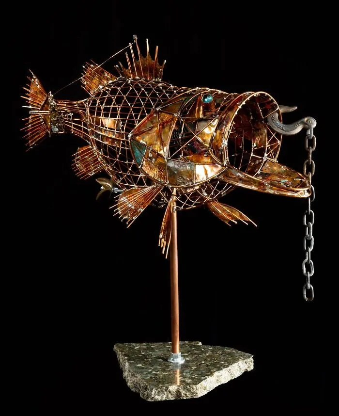 This Guy Makes Animal Sculptures From Junkyard Metal, And They're Hauntingly Beautiful (24 Pics)