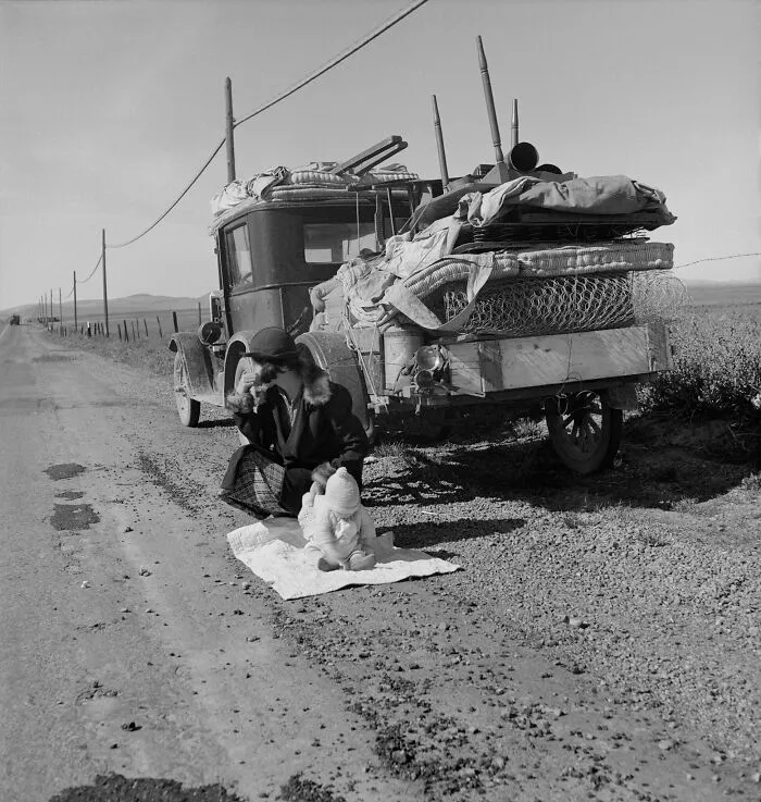 Broke, Baby Sick, And Car Trouble - Photo Of A Missouri Family Of Five In The Vicinity Of Tracy, California, 1937