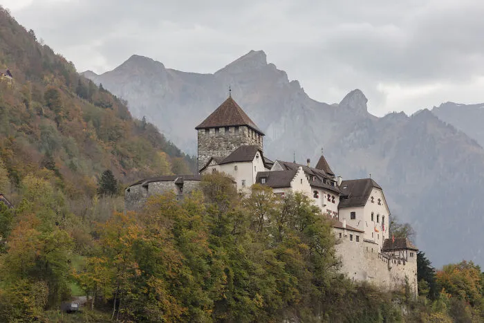 Liechtenstein - 101.07 IQ