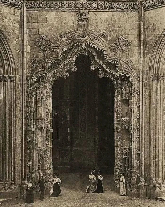 The Main Portal Of The Capelas Imperfeitas In The Monastery Of Batalha, Portugal