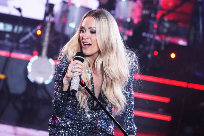 Carrie Underwood Still Goes To The Laundromat